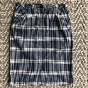 Pendleton button up plaid skirt with pockets